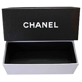 Chanel Box Schwarz