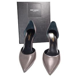 Saint Laurent Décolleté SL D'Orsay con cut out