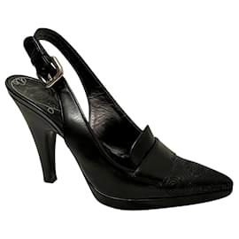 Chanel Prada Daisy in pelle ricamata nera