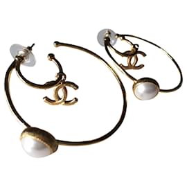 Chanel CC and pearl hoop earrings gold