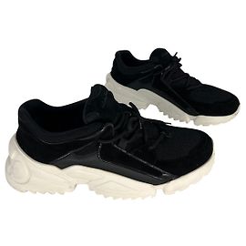 Sneakers Skylar Salvatore Ferragamo in camoscio e rete nere