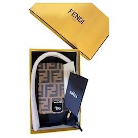Fendi iPhone case 11 (et 11 pro)
