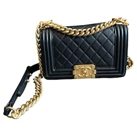 Borsa Chanel Boy piccola nera in pelle