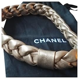 Cerchietto Chanel in pelle d'agnello dorata