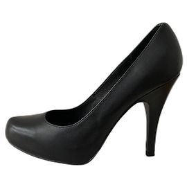 Sapatos de salto Topshop TopStudio em couro preto 40
