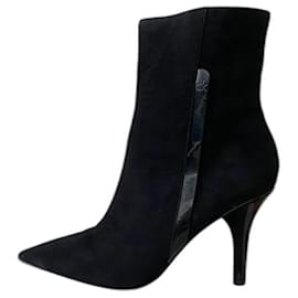 Botins Calvin Klein Pretos de Verniz e Camurça