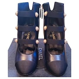 Chanel Botines Botones Perla