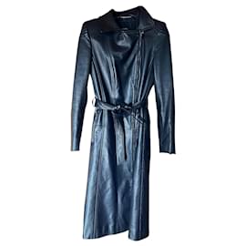Escada Abrigo de piel de cordero negro Talla 36
