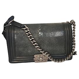 Borsa a mano Chanel in pelle nera