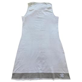 Vestido Chanel blanco y gris con logo CC talla 40