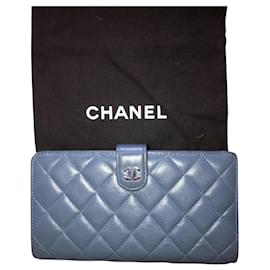 Chanel Geldbörse Blau aus Leder