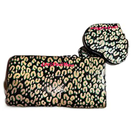 Louis Vuitton Zippy Heart Coin Purse Leopard Print Lackleder