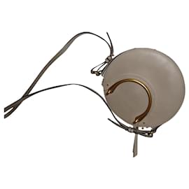 Chloé Nile Armbandtasche aus Leder taupe
