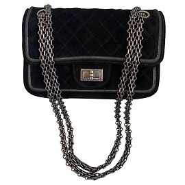 Borsa Chanel Reissue 2.55 in velluto nero