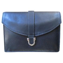 Courreges Porte cartes cuir noir.