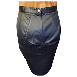 VIVIENNE WESTWOOD FALDA FALDA CUT-OUTS GLUTEOS Esculpidos PLASTRONES EFECTO PIEL T34