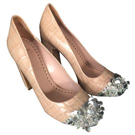 Moschino Cheap And Chic Leather Pumps 37