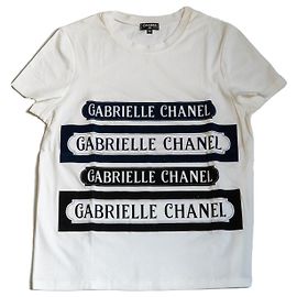 Camiseta Chanel de algodón blanca con estampado de terciopelo