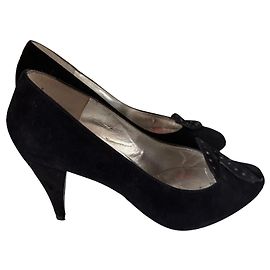 Christian Dior Pumps aus Hirschleder in Schwarz mit Strass