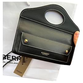 Borsa Burberry in pelle di struzzo nera