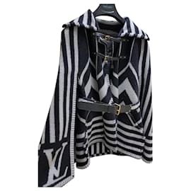 Capa Louis Vuitton de Lana Gris