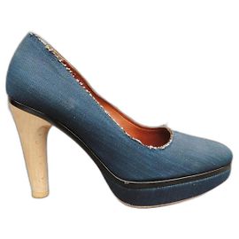 Lanvin Pumps aus Denim und Leder Blau Größe 37,5