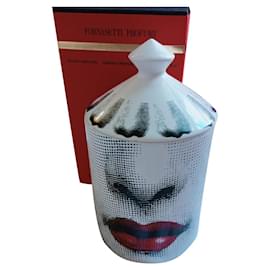 Fornasetti "Bacio" scented candle