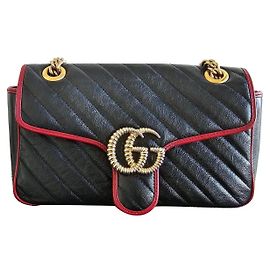 Bolso de mano Gucci Marmont en cuero negro