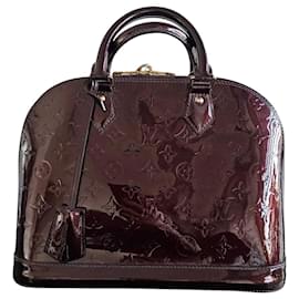 Louis Vuitton Borsa Alma in Pelle Vernis Amaranto