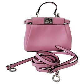 Borsa Fendi Peekaboo Micro in pelle rosa