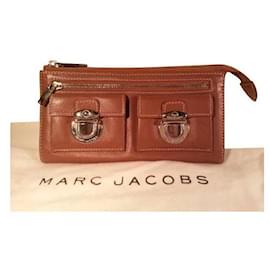 Pochette Marc Jacobs in pelle color castagna