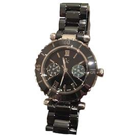 Orologio da donna Guess con bracciale in metallo grigio