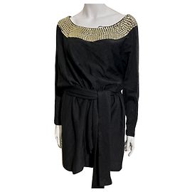Vestido de lã Halston Heritage com gola Cleópatra