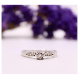 Autre Marque Diamante solitario con spalla di diamanti in oro bianco 750%O