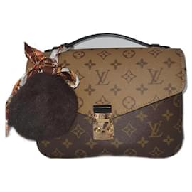 Louis Vuitton Metis Pochette Monogram Reverse Caramel