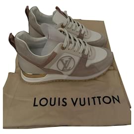 Louis Vuitton Run Away Sneaker aus weißem Leder