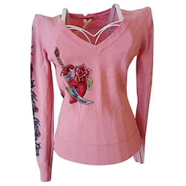 Guess Kaschmir Pullover Rosa Tattoo Muster