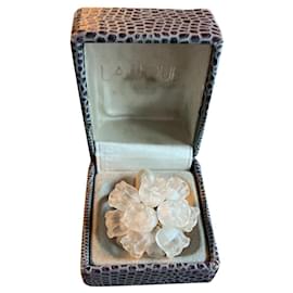 Anello Lalique in Oro e Vetro con Rose