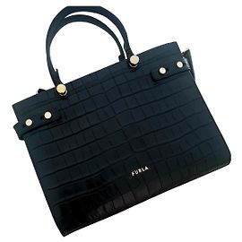 Bolso Furla de piel de cordero negro
