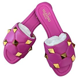 Sandali Valentino Rockstud fucsia in pelle