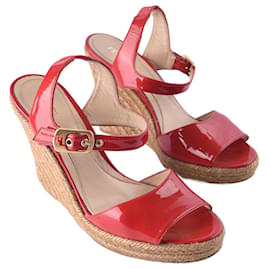 Sandálias FENDI EU 38.5 Couro - Fendi