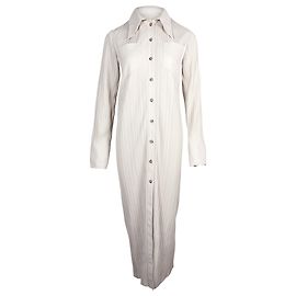 Nanushka Lee Plissee-Maxi-Hemdkleid aus weißem veganem Leder