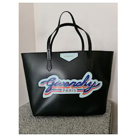 Givenchy-Shopping aus schwarzem Leder - Schwarz - Griffe oben