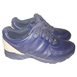 Chanel blau/Goldfarbener Leder-Schnürsneaker mit CC-Logo, Größe 37 US 7 Vereinigtes Königreich 4