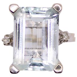 Autre Marque Aquamarinring mit Diamanten aus Weißgold besetzt 18 Karat