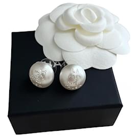 Orecchini Chanel in perle e cristalli Swarovski