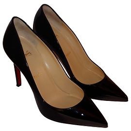 CHRISTIAN LOUBOUTIN Décolleté in vernice Pigalle nera 38.5 US 8.5 UK 5.5