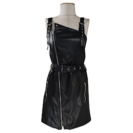 Mangano Kleid aus schwarzem veganem Leder