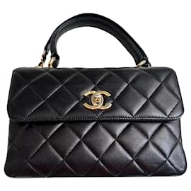 Chanel Trendy CC Medium Borsa a mano in pelle di agnello nera