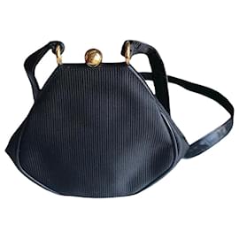 CHANEL Borse T.  silk